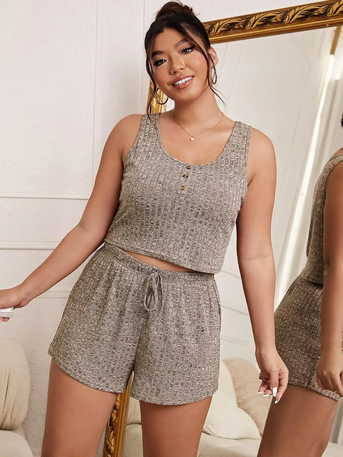 WDIRARA Women's Plus Size Sleepwear Button Sleeveless Tank Top and Shorts Rib Knit Pajama Set