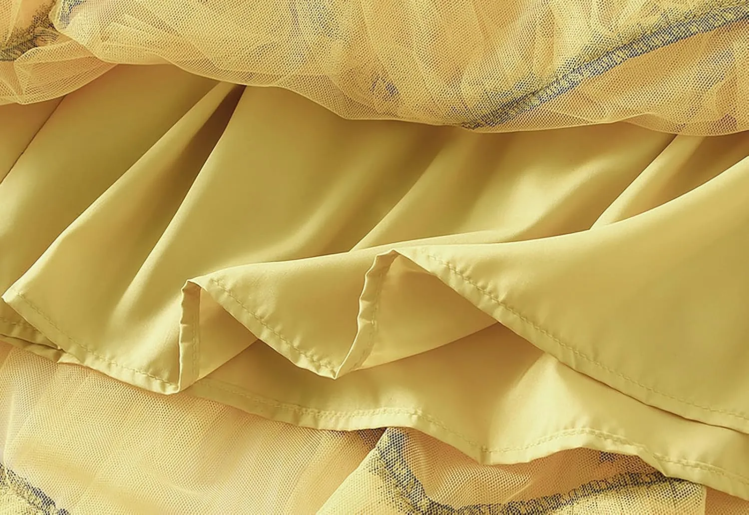 Women's Tiered Layered Tulle Dance Long Maxi Skirt Elastic Waist Tutu Puffy Ruffle Cake A Line Maxi Skirt