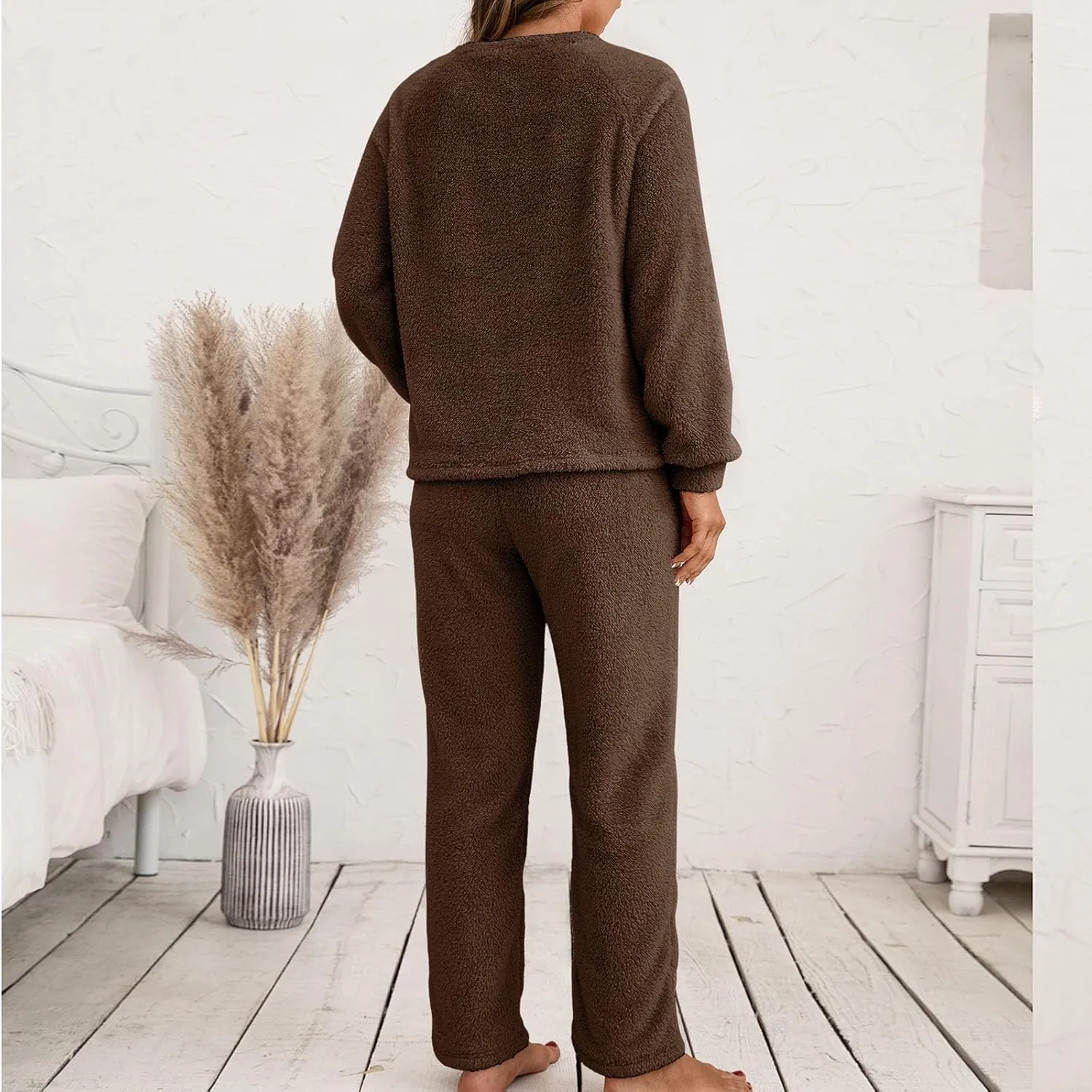 Womens Winter Fleece Outfits 2 Piece Lounge Sets Fuzzy Pajamas Warm Sweatsuits Sweatshirts and Sweatpants